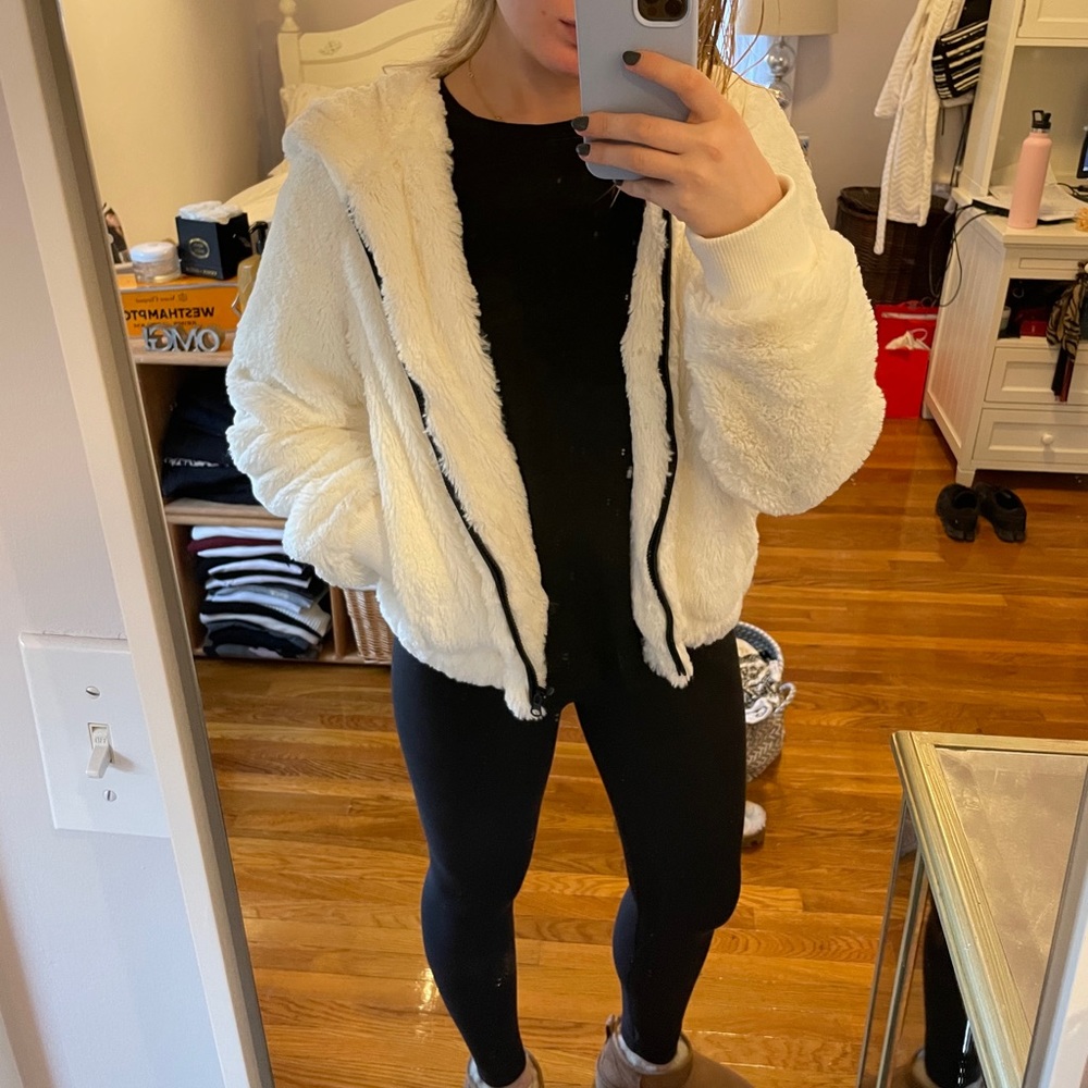 Furry Jacket - Picture 4 of 7